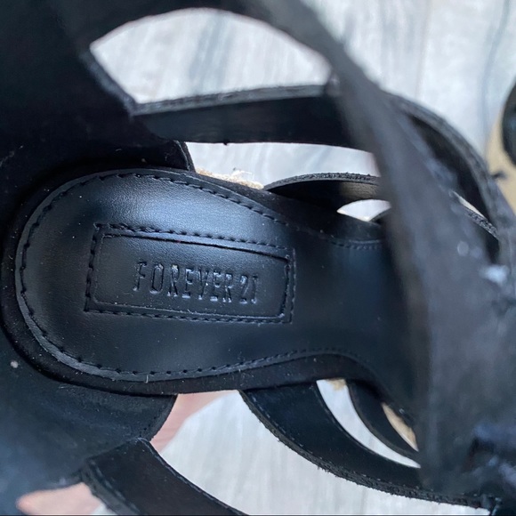 Platform sandals - Picture 6 of 6